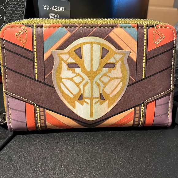 Loungefly Marvel Black Panther Okoye Cosplay Wallet - Picture 5 of 8